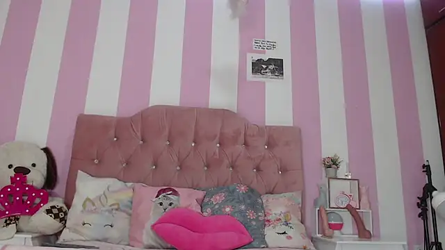 Snapshot of zaleya_mateus chatting on March 3, 2026, 11:05 am zaleya mateus online show from March 3, 2026, 11:05 am