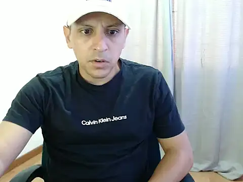 Bamban1419  online show from October 6, 2025, 2:58 pm