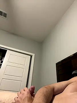 Snapshot of caliguy37 chatting on November 26, 2025, 3:40 am caliguy37 online show from November 26, 2025, 3:40 am