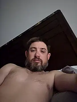 caliguy37 online show from April 20, 2026, 3:53 am