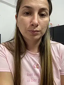 Iris love18 online show from February 19, 2025, 8:10 pm