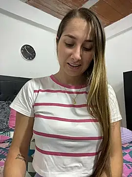 Iris love18 online show from February 22, 2025, 8:53 pm