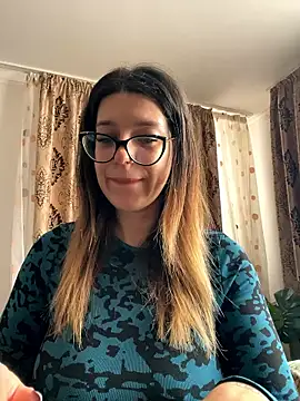 NadiraNoor online show from January 18, 2026, 12:31 pm