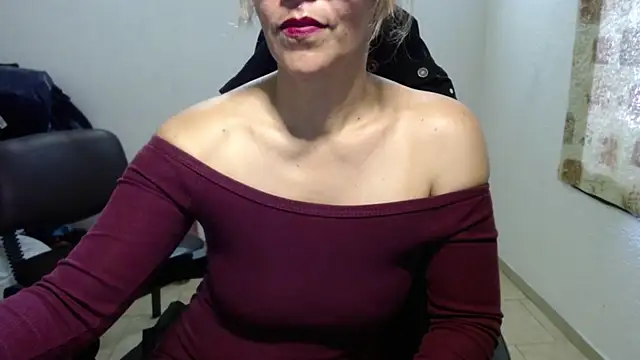 horny paty online show from December 3, 2025, 12:47 pm