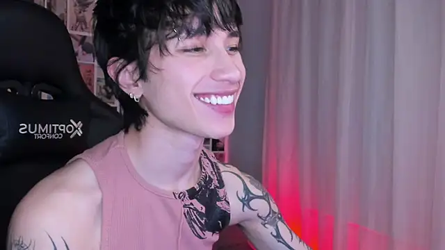 liamelf online show from March 22, 2025, 5:49 am