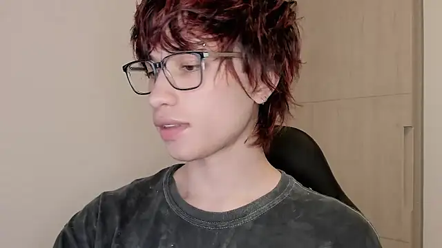 liamelf online show from February 10, 2026, 2:04 am