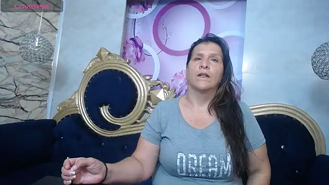 Snapshot of karito_mature17 chatting on March 3, 2025, 7:06 pm karito mature17 online show from March 3, 2025, 7:06 pm