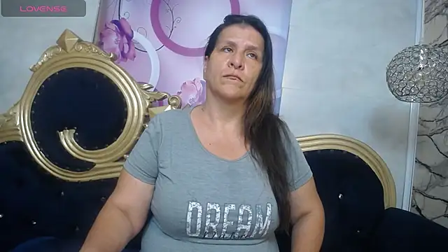 Snapshot of karito_mature17 chatting on March 5, 2025, 7:06 pm karito mature17 online show from March 5, 2025, 7:06 pm