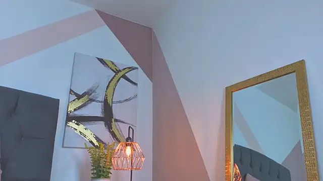 mailin18 online show from November 28, 2025, 10:23 pm