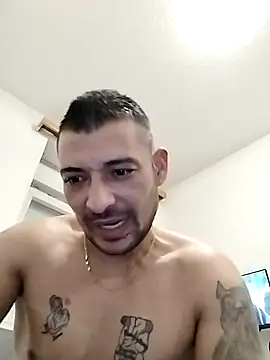 Snapshot of Zoltanioan26 chatting on October 21, 2025, 9:59 pm Zoltanioan26 online show from October 21, 2025, 9:59 pm