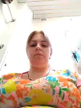 Lady nice cat online show from February 13, 2025, 10:34 am