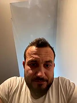 Snapshot of cosmin9000 chatting on October 11, 2025, 1:20 pm cosmin9000 online show from October 11, 2025, 1:20 pm