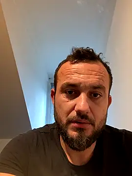 Snapshot of cosmin9000 chatting on October 19, 2025, 6:36 am cosmin9000 online show from October 19, 2025, 6:36 am