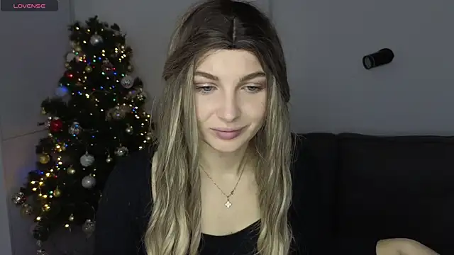 Snapshot of Yoda21 chatting on January 11, 2026, 11:26 am Yoda21 online show from January 11, 2026, 11:26 am