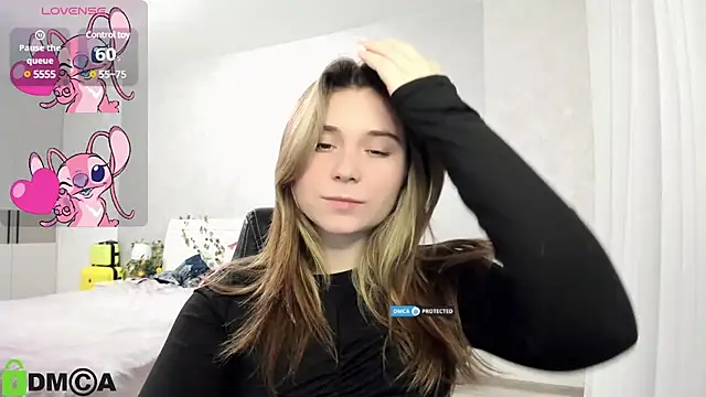 Snapshot of SweetMonicka chatting on January 26, 2025, 6:37 pm SweetMonicka online show from January 26, 2025, 6:37 pm