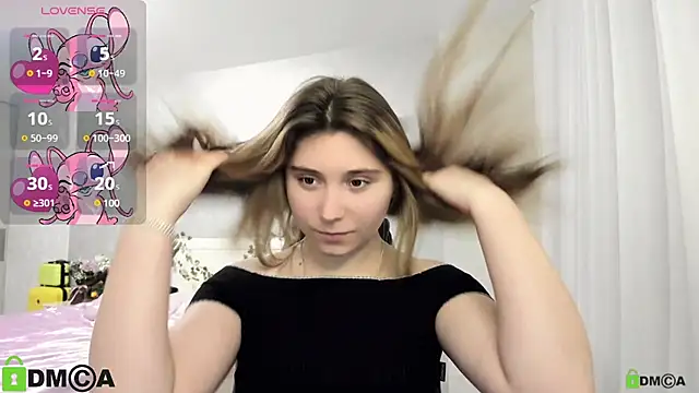 Snapshot of SweetMonicka chatting on January 31, 2025, 3:33 pm SweetMonicka online show from January 31, 2025, 3:33 pm