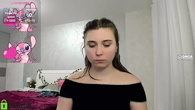 Snapshot of SweetMonicka chatting on February 28, 2025, 5:37 pm SweetMonicka online show from February 28, 2025, 5:37 pm