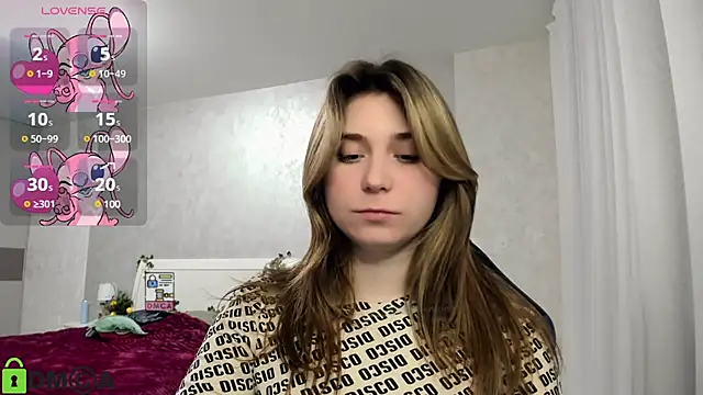 Snapshot of SweetMonicka chatting on March 2, 2025, 5:14 pm SweetMonicka online show from March 2, 2025, 5:14 pm