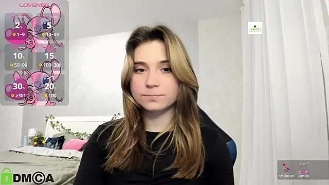 Snapshot of SweetMonicka chatting on March 6, 2025, 6:37 pm SweetMonicka online show from March 6, 2025, 6:37 pm