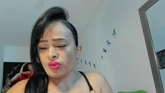 seleneh online show from April 12, 2026, 7:41 pm