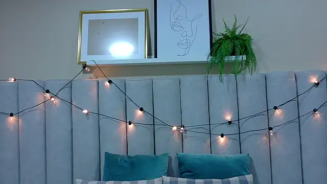 nahomi campbell online show from November 20, 2025, 7:24 pm