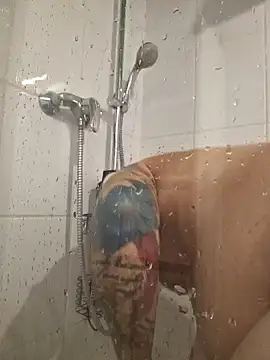 gustlgail online show from April 20, 2026, 2:42 pm