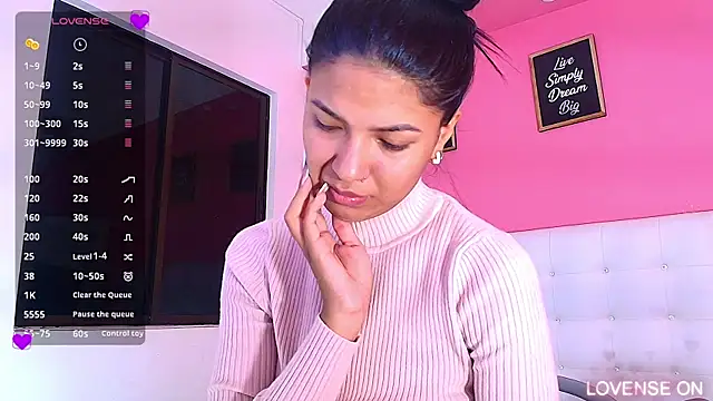 daddyissuesss  online show from March 8, 2025, 7:42 pm