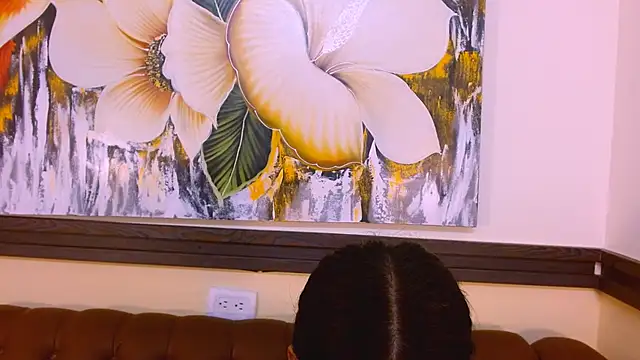 VeronicaRobles online show from November 7, 2025, 6:30 pm