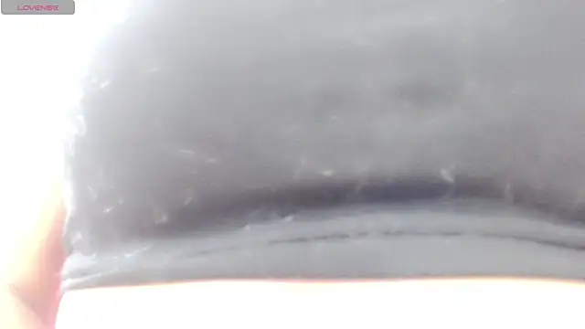 Snapshot of sasha_mom69_ chatting on March 11, 2026, 3:18 pm sasha mom69 online show from March 11, 2026, 3:18 pm