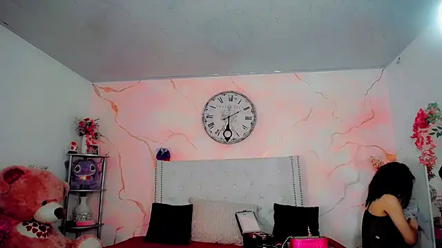 maria camilacms online show from April 13, 2026, 6:13 pm