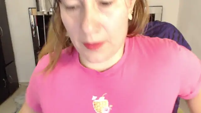 Snapshot of CATRINA-83 chatting on February 8, 2026, 1:14 pm CATRINA-83 online show from February 8, 2026, 1:14 pm