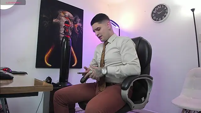 Nicolas Fellener online show from November 6, 2025, 4:02 am