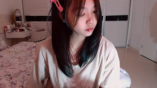 Snapshot of -Lucky_Girl chatting on November 21, 2025, 3:16 am -Lucky Girl online show from November 21, 2025, 3:16 am