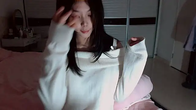 Snapshot of -Lucky_Girl chatting on January 7, 2026, 11:56 am -Lucky Girl online show from January 7, 2026, 11:56 am