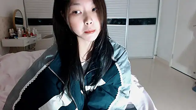 Snapshot of -Lucky_Girl chatting on January 14, 2026, 1:17 pm -Lucky Girl online show from January 14, 2026, 1:17 pm