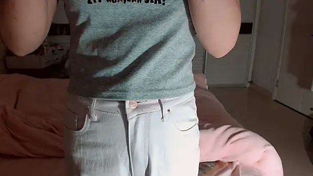 -Lucky Girl online show from February 15, 2026, 12:51 am