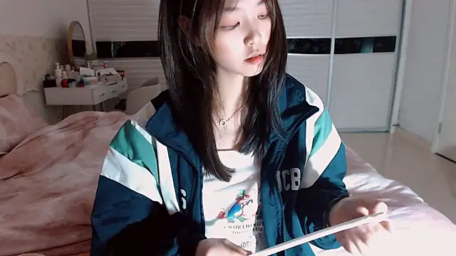 -Lucky Girl online show from March 24, 2026, 2:16 am