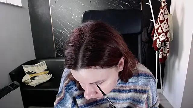 littleviki7 online show from October 25, 2025, 7:16 am