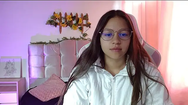 Snapshot of SamanthaRoldaan chatting on February 18, 2025, 3:43 pm SamanthaRoldaan online show from February 18, 2025, 3:43 pm