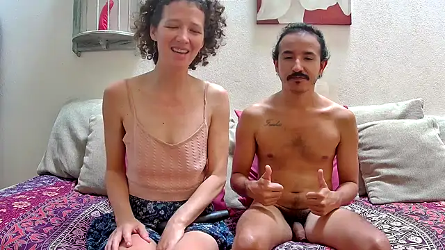 Snapshot of randomshuffles chatting on February 11, 2025, 2:46 pm randomshuffles online show from February 11, 2025, 2:46 pm