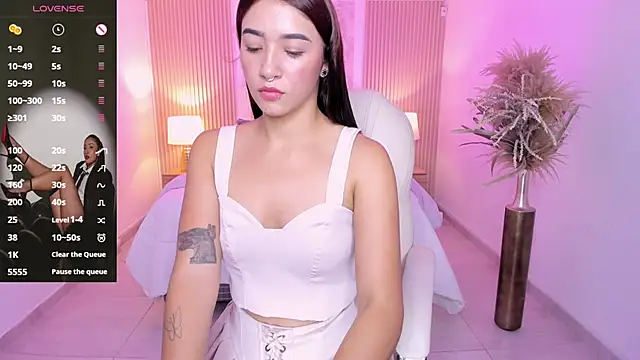 Snapshot of Antonella_Grayy chatting on November 11, 2025, 11:10 am Antonella Grayy online show from November 11, 2025, 11:10 am