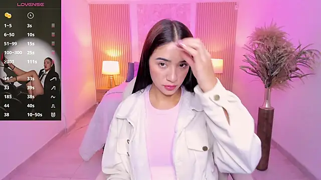 Snapshot of Antonella_Grayy chatting on December 4, 2025, 11:08 am Antonella Grayy online show from December 4, 2025, 11:08 am