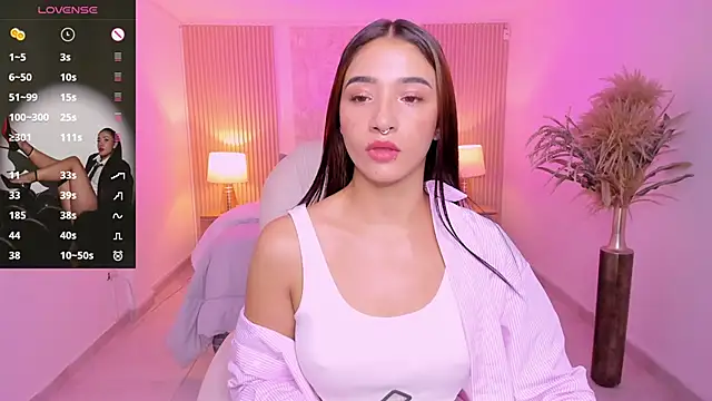 Snapshot of Antonella_Grayy chatting on January 9, 2026, 11:24 am Antonella Grayy online show from January 9, 2026, 11:24 am