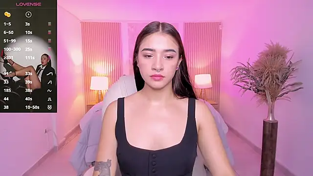 Snapshot of Antonella_Grayy chatting on January 19, 2026, 11:03 am Antonella Grayy online show from January 19, 2026, 11:03 am