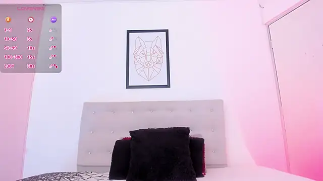 zoe6x online show from March 4, 2025, 2:42 pm