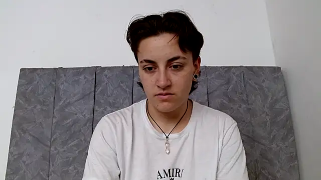 linda 33 online show from November 24, 2025, 7:02 pm