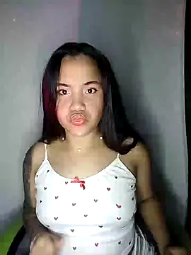 leila 22 online show from December 28, 2024, 1:39 am