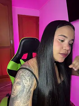 leila 22 online show from March 8, 2026, 7:12 am