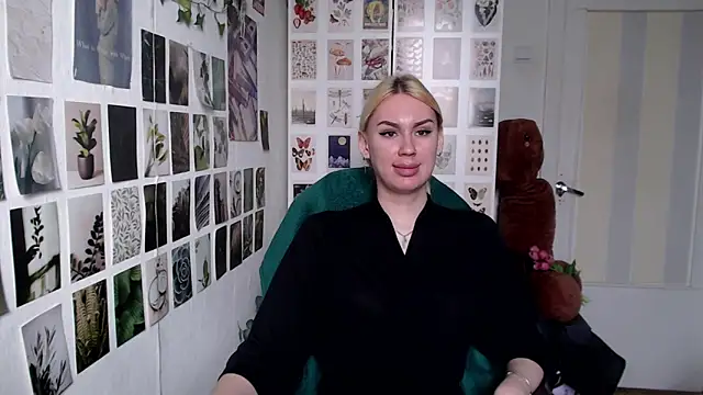 CapriScorpion online show from April 14, 2026, 12:22 pm