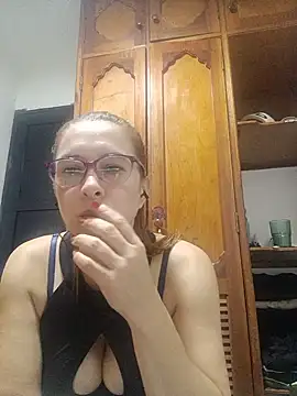 Snapshot of mademonsexy chatting on June 2, 2026, 11:40 pm mademonsexy online show from June 2, 2026, 11:40 pm